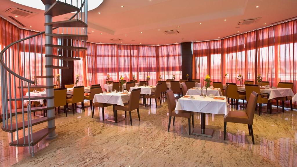 Aparthotel Premier Podgorica Restaurante foto