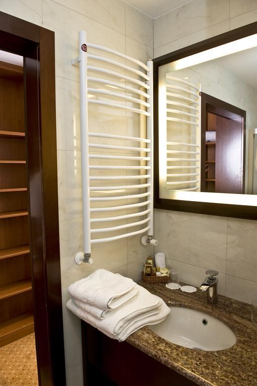 Aparthotel Premier Podgorica Quarto foto